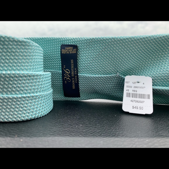 NWT BROOKS Brothers “346” Tie - Picture 4 of 4